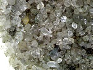 grab2015-01-22_22-01-06_050_хондры из метеорита.jpg