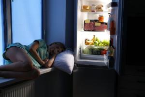 woman-sleeping-window-sill-near-open-refrigerator-kitchen-night-161049031.thumb.jpg.67f9dfc9a5d9a8bfdf10c70437d9e21f.jpg