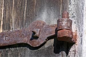 wood-antique-wall-rust-metal-nostalgia-craft-door-material-weathered-rusty-rusted-iron-carving-histo-ought-iron-fittings-corrosion-door-hinge-ancient-hist.thumb.jpg.19795bd4df908b7bc635ea07f9e04edf.jpg